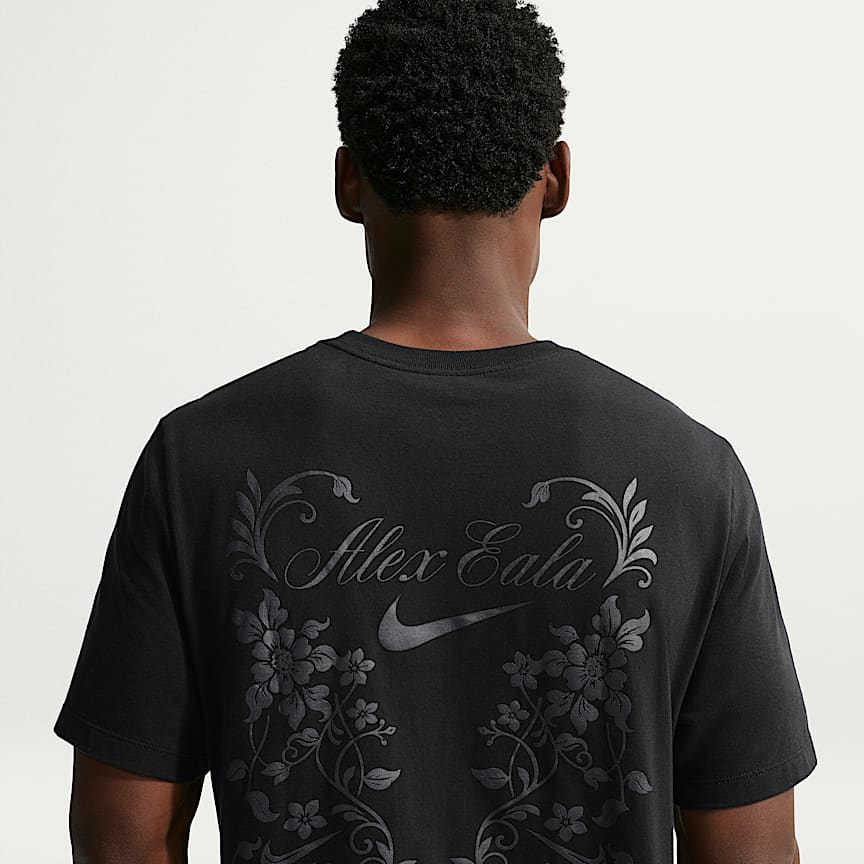 NikeCourt Men's Dri-FIT Tennis T-Shirt. Nike.com